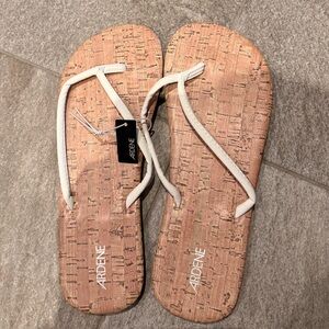 5/$25 - ARDENE - NWT - Flip Flops with White Straps